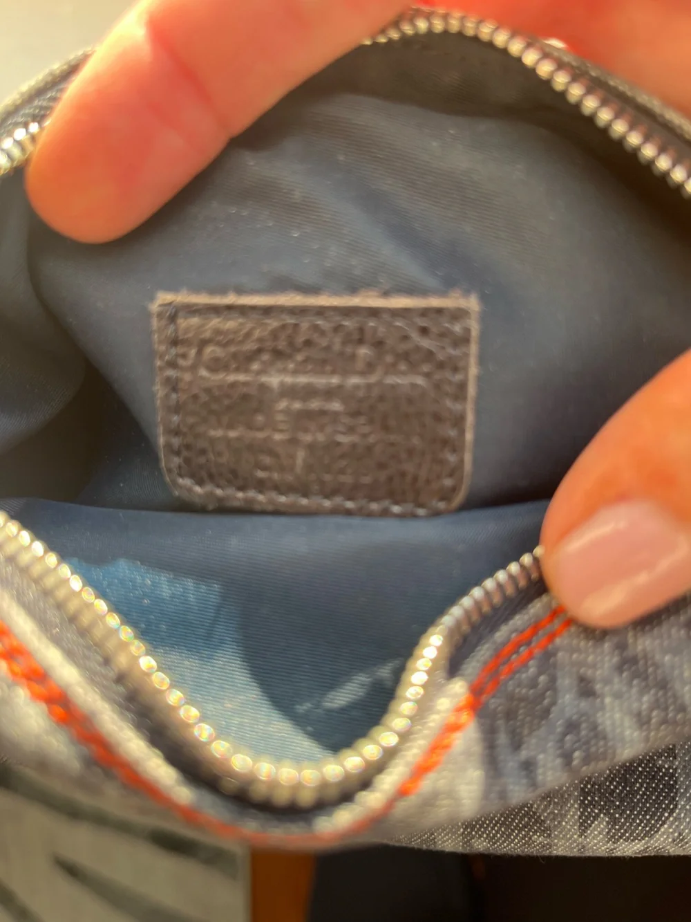 Dior line hangtag